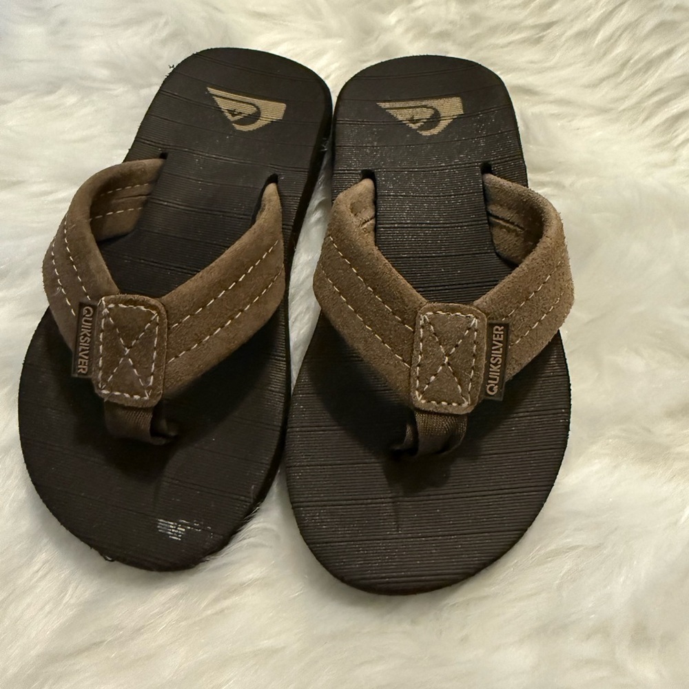 Quiksilver Carver Suede Boys Flip Flops